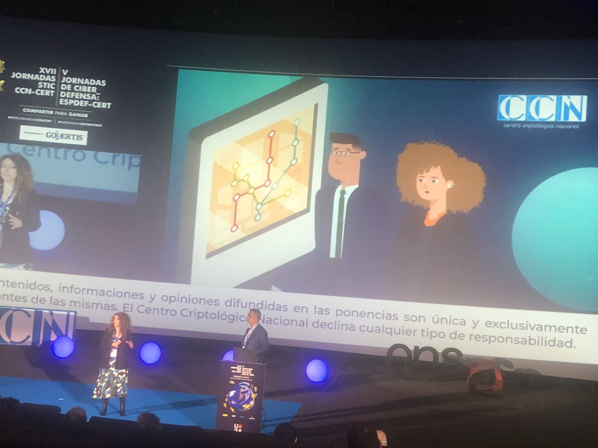 ESFERARED's tweet image. @WiktorNykiel  de @gIntelSeg  nos habla de #intelcon en las #XVIIJornadasCCNCERT del @CCNCERT y nos explica junto a su compañera Soraya  #ELENA  y el #warrior #ciberinteligencia