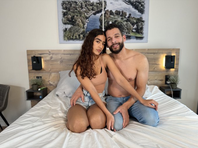 Watch Luna ☾'s leaked NSFW photo on TwXstars