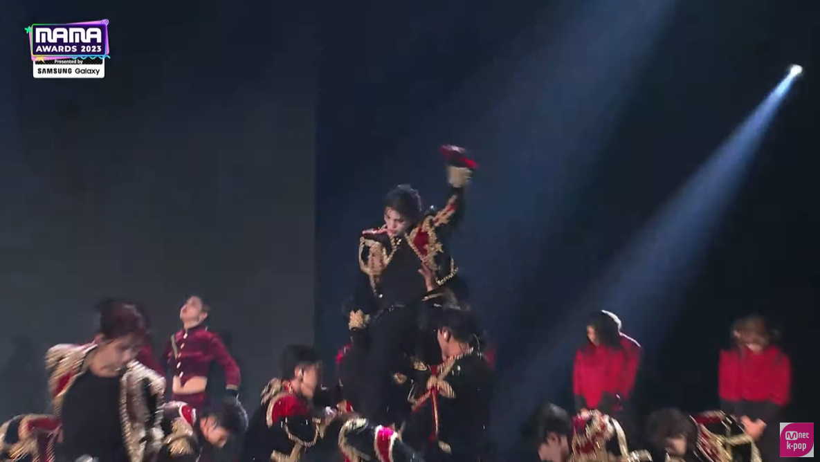 miwon17_'s tweet photo. THE KINGS OF PERFORMANCE RETURNED TO MAMA!!!! https://t.co/O5f7WDRg0Z