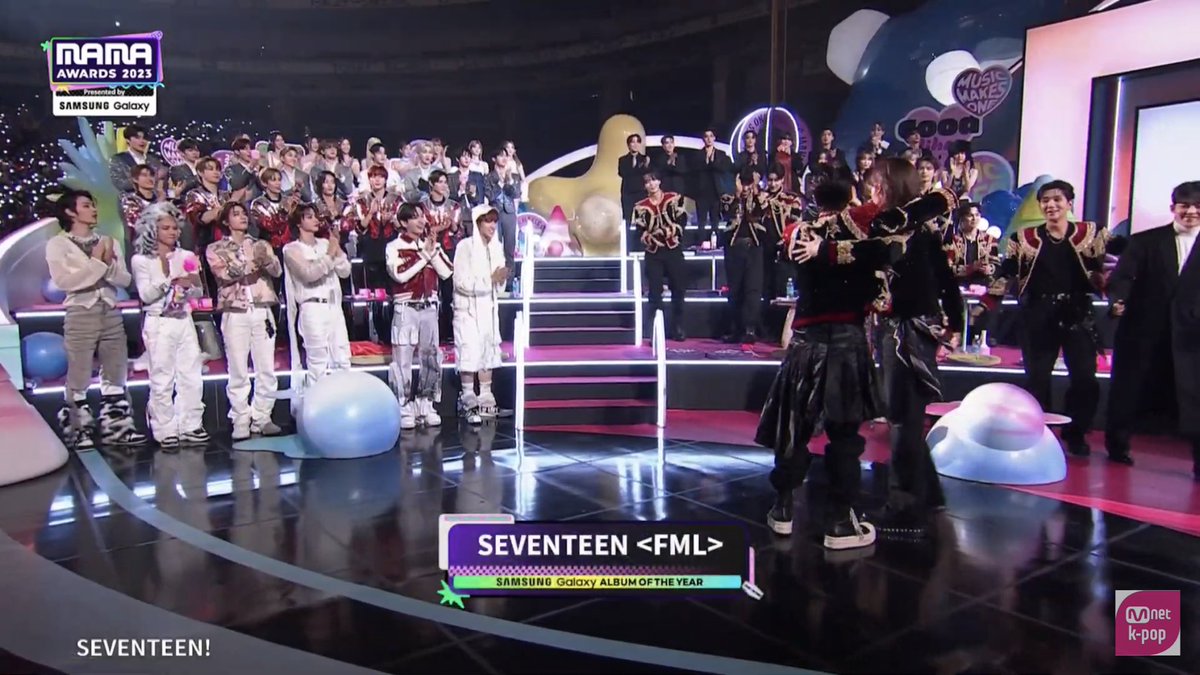 1woo17's tweet image. 2023 MAMA Awards Album of the Year goes to SEVENTEEN 🥳🏆

Congrats for the DAESANG!!!! 
OT13 on stage @pledis_17
