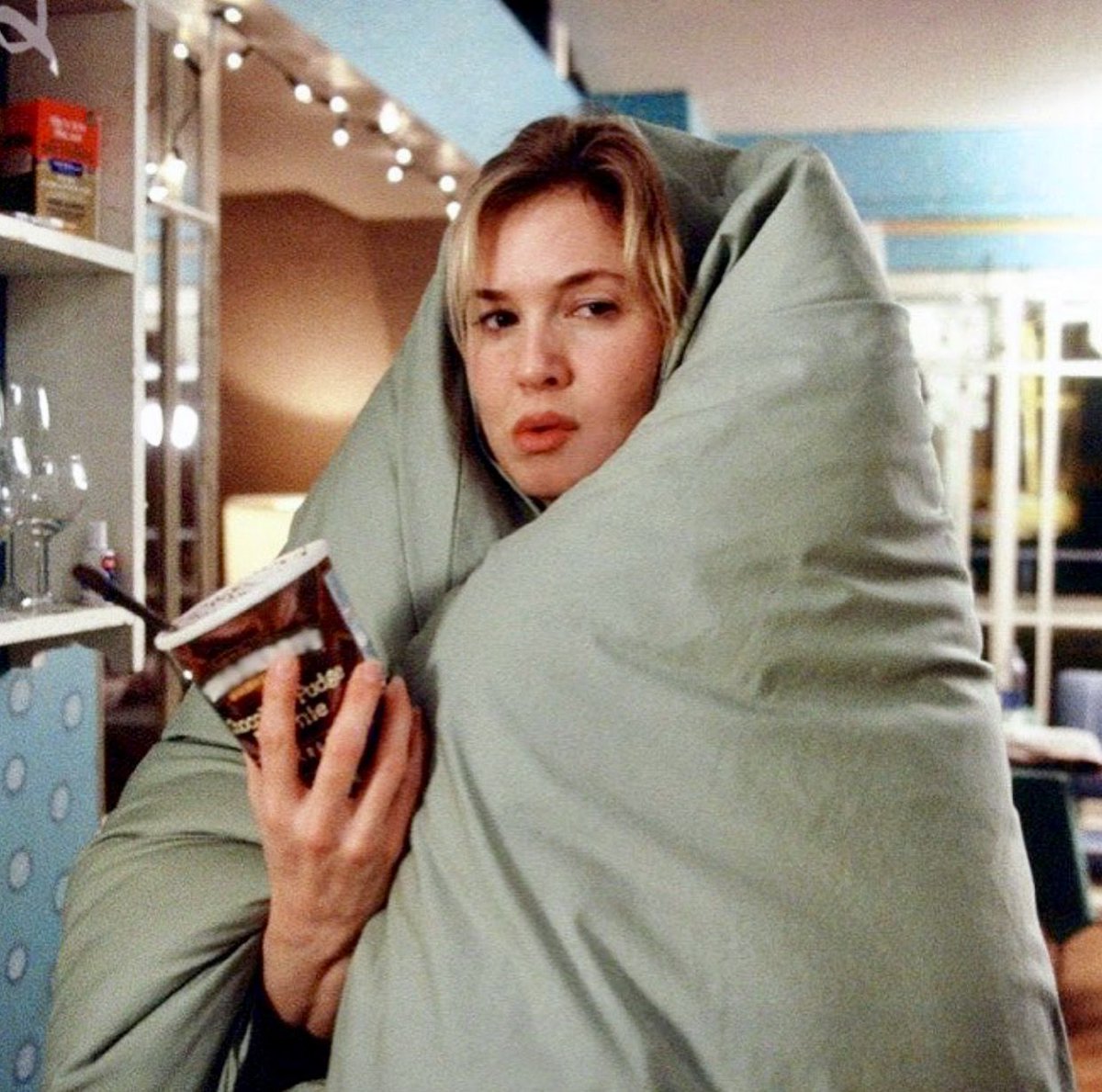 📚📽️A la Campana de vidre d'aquest mes la <a href="/MarinaJ3/">Marina</a> ha fet un repàs a com llibres, sèries o cinema han construït la relació de les dones amb el menjar

🟢 Spotify: open.spotify.com/episode/3qvY5z… 
🟠 Ivoox: go.ivoox.com/rf/120189171