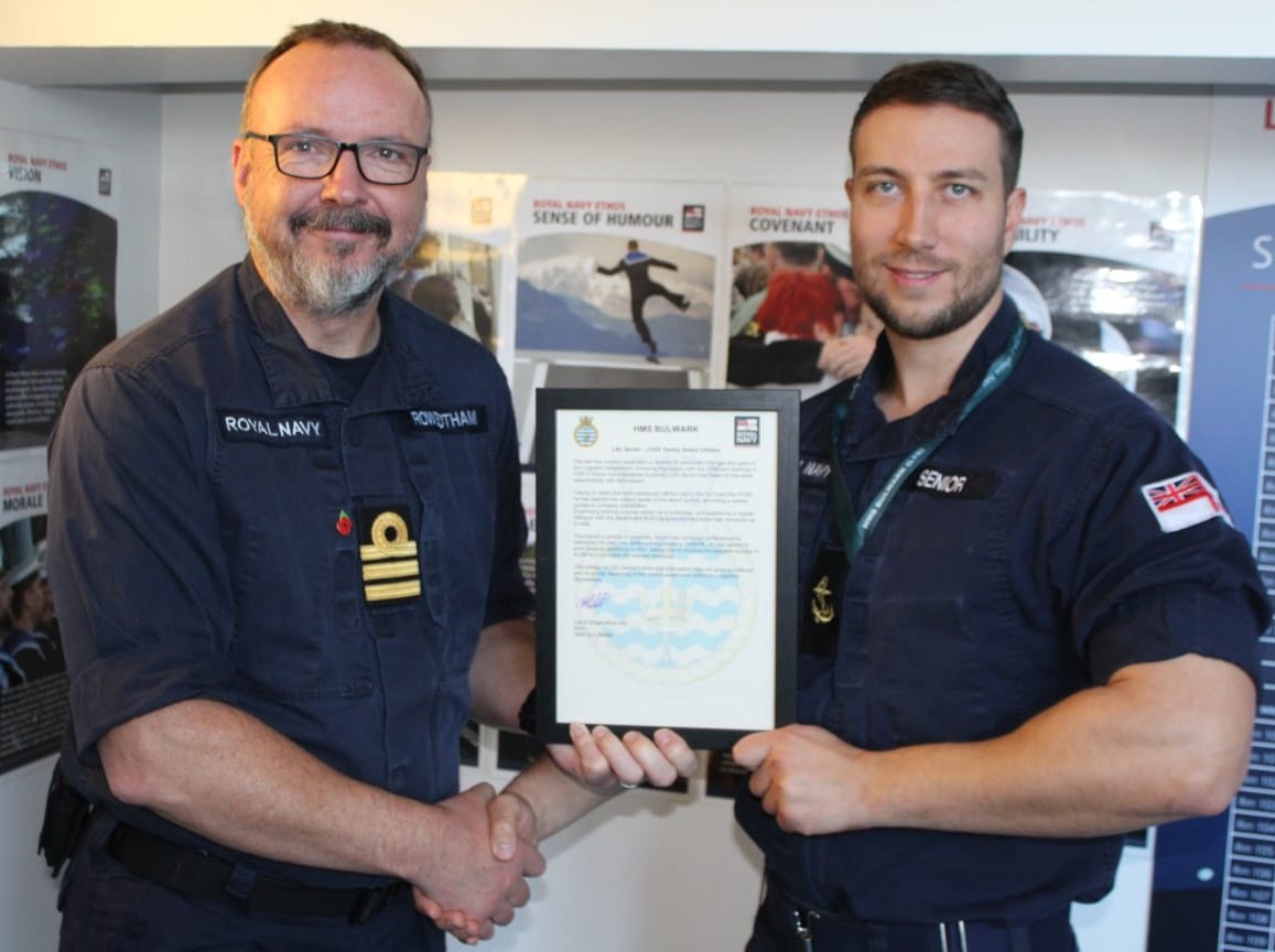 Congratulations to Leading Hand Senior, who has been presented with the Logistics Dept Termly Prize by our Senior Naval Officer (SNO). He has been recognised for his professionalism, enthusiasm, and positive impact during BULW's regeneration. #RecogniseAndReward #TeamBULW