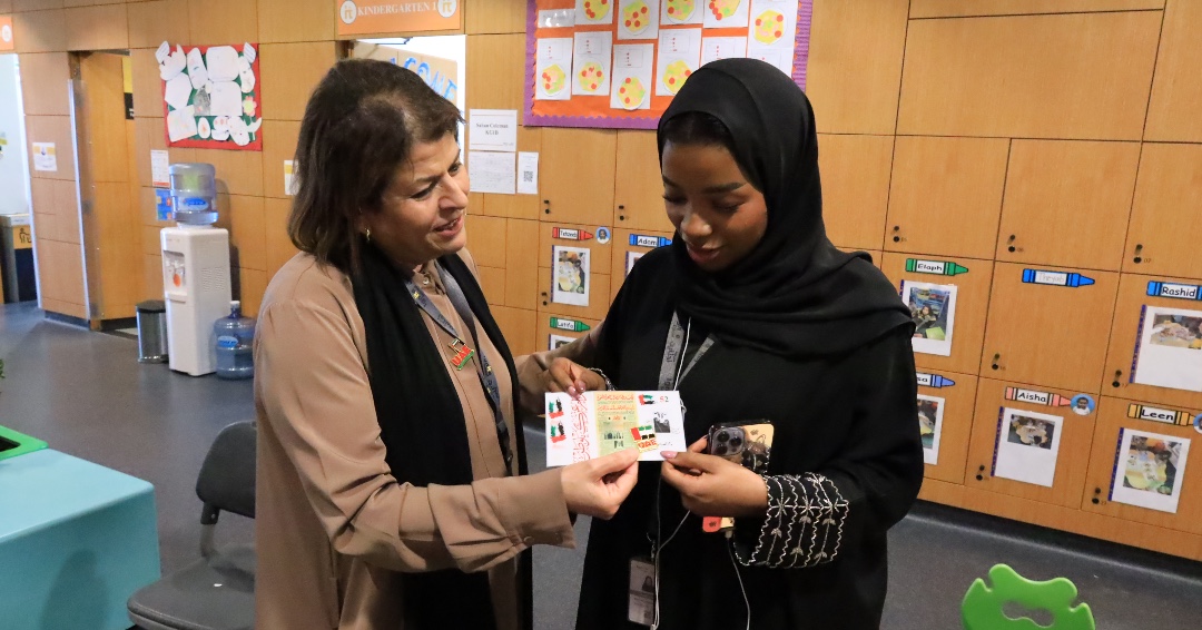 Igniteschooldxb's tweet image. Director&apos;s Touch: Our Director takes the lead, distributing National Day Brooches to the staff in preparation for the upcoming celebration. United in spirit, we gear up for a festive tribute to our beloved nation! 🇦🇪🎉 

#NationalDayPrep #UnityInCelebration #DirectorialLeadership