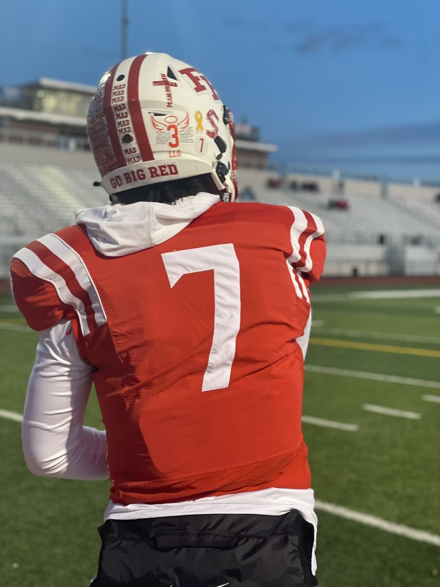 HIMMY.

He didn’t play football at all as a junior, and is turning in one of the best QB-performances in school history with his poise, leadership, and production.

Senior QB #7 Deshaun Brown has accounted for nearly 1,000 yards of offense and 10 touchdowns as dual threat option.