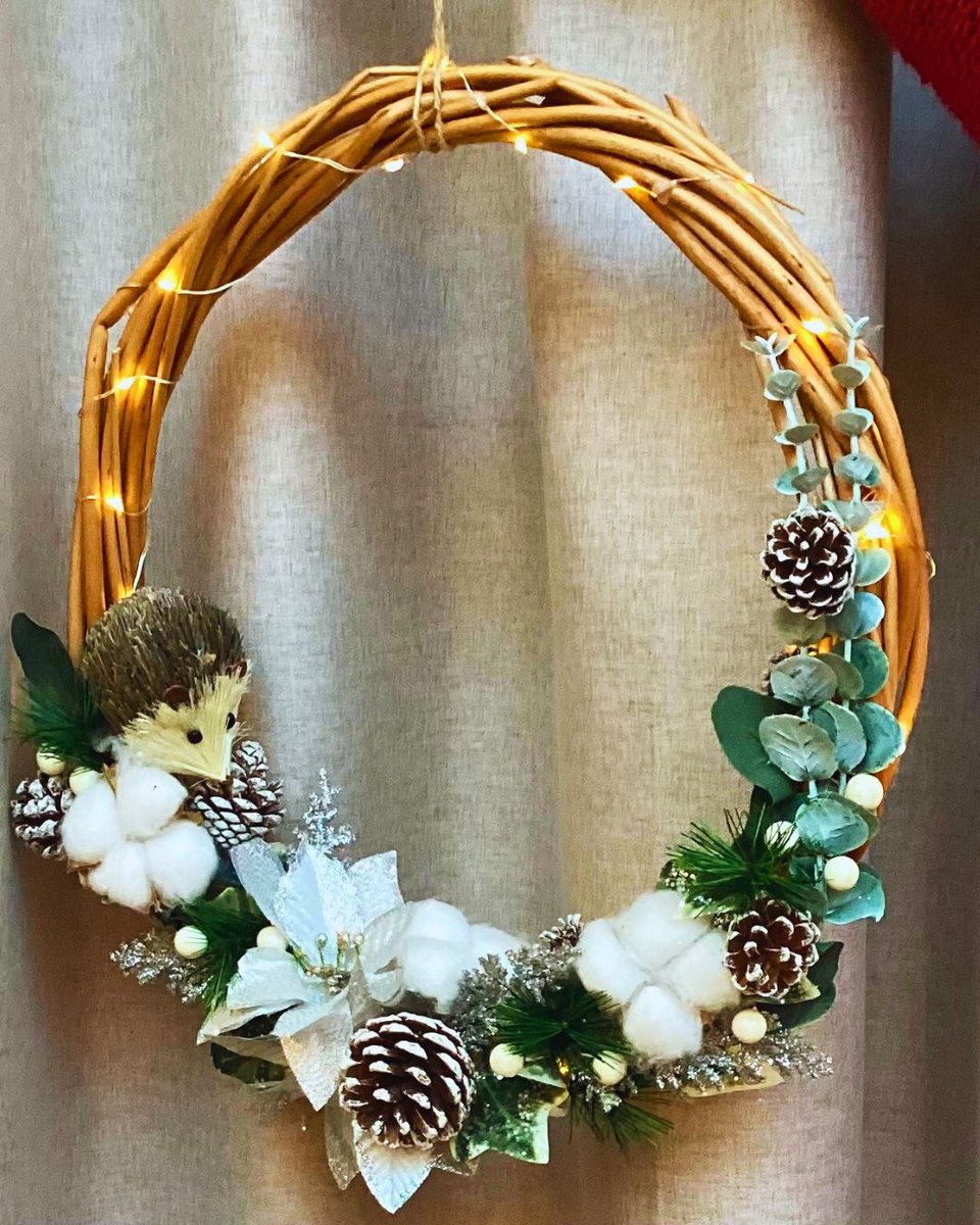 LydiardPark's tweet photo. These stunning wreath creations were made at @lydiardhotel's recent wreath making session! You can sign up for the next one on our website: https://t.co/S3pb2LCgYW
#wreathmaking #christmasactivity #FloralWorkshop #FestiveExperience #christmasevents #christmaseventsswindon https://t.co/qxe3zP1w7O