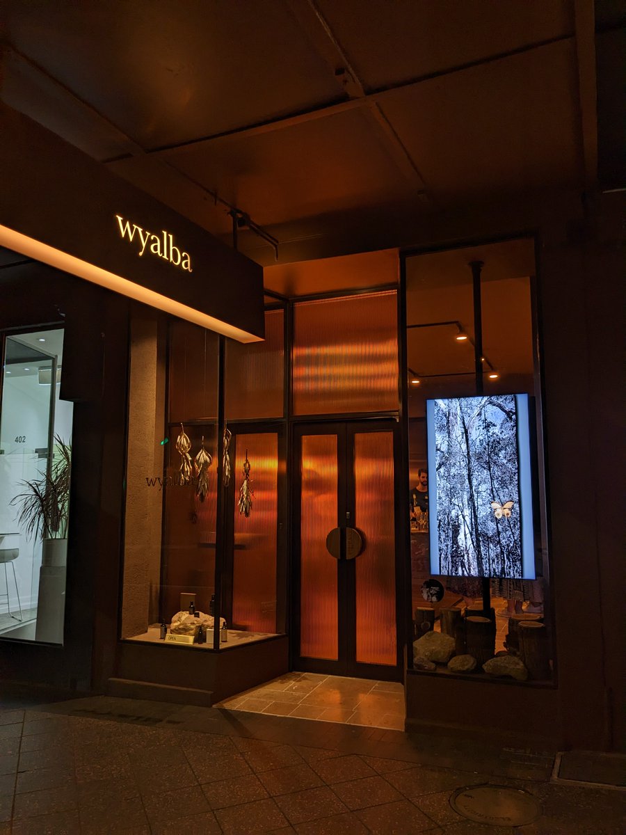 Find out how Australian artist and digital creator James McGrath is using Slideshow app to display digital video art: slideshow.digital/2023/11/case-s… #DigitalSignage #DigitalArt <a href="/mcgrathjames1/">james mcgrath</a>