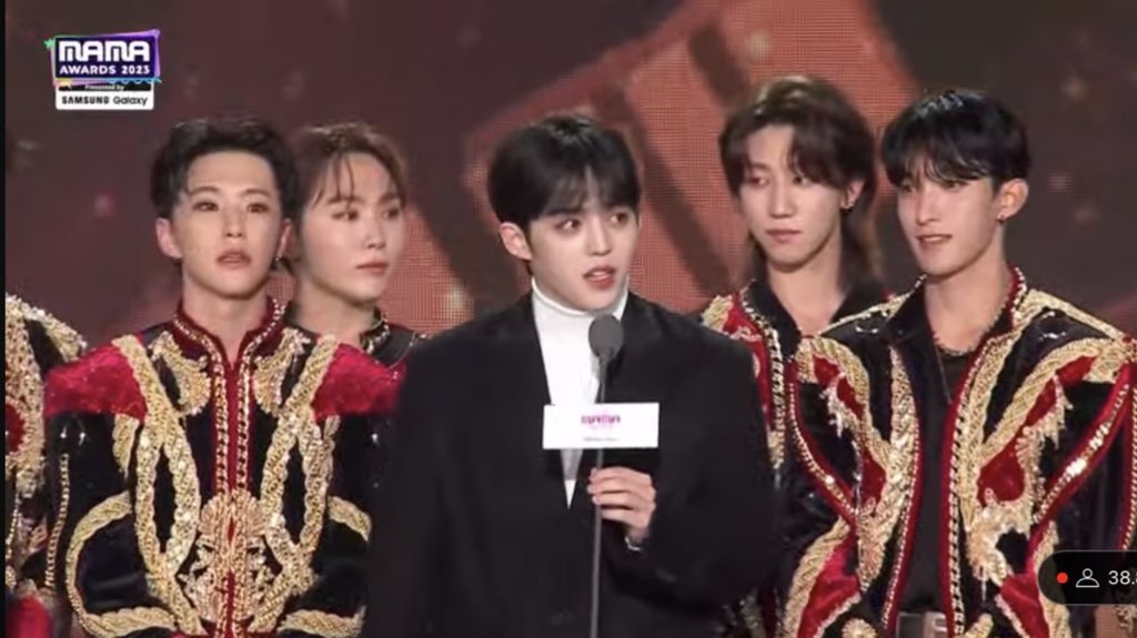 𝐒𝐨𝐩𝐡𝐢𝐞🍷 𝐁𝐞𝐬𝐭 원호’𝐬 𝐟𝐚𝐧 𝐒𝐨𝐟𝐢𝐚 tweet media