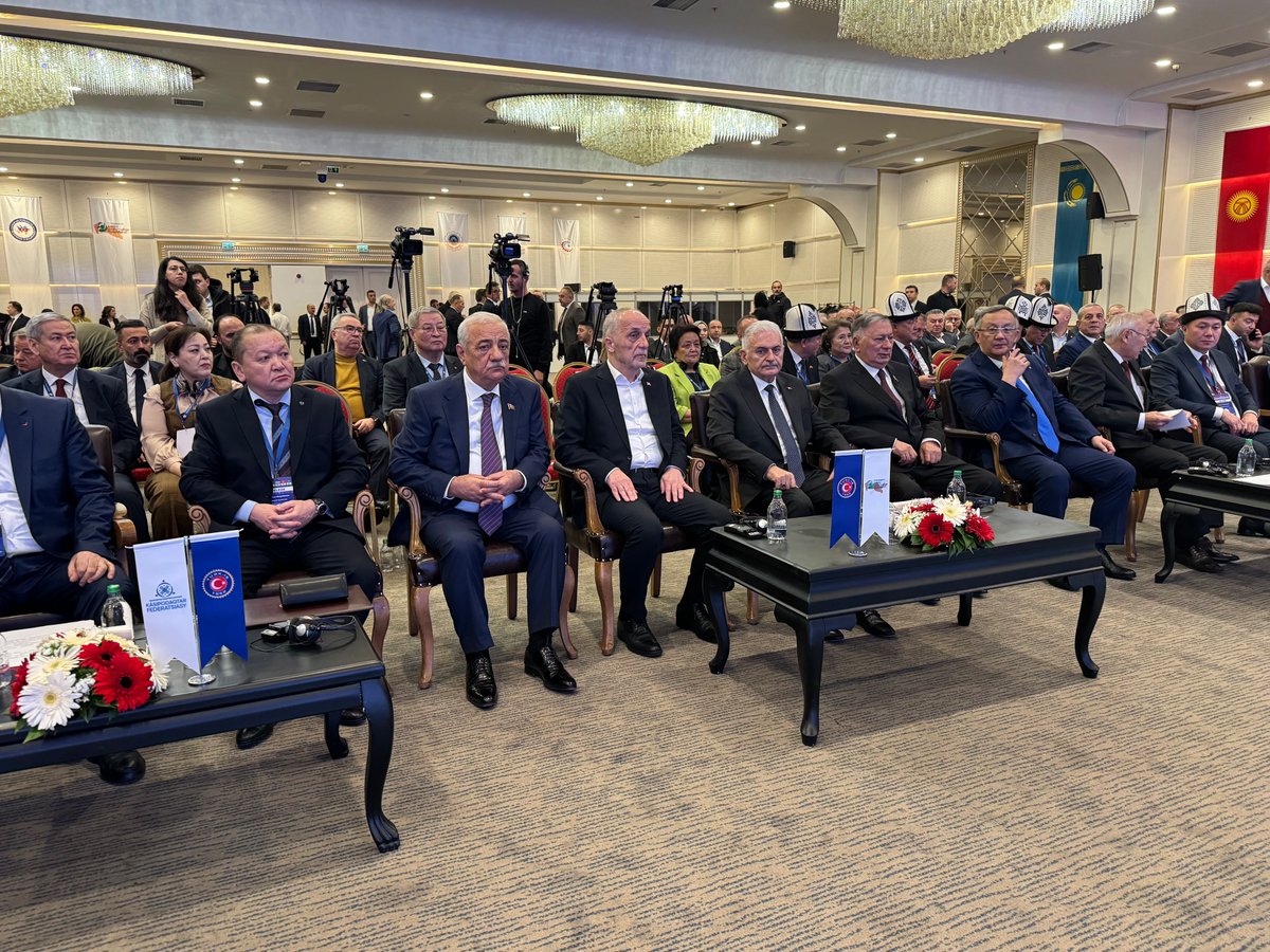 turkiskonf's tweet photo. TÜRK DEVLETLERİ SENDİKALAR TEŞKİLATI BİRLİĞİ’NİN 1.OLAĞAN GENEL KURULU GERÇEKLEŞTİRİLDİ

Türk Devletleri Sendikalar Teşkilatı Birliği (TDST) 1’inci Olağan Genel Kurulu, 29 Kasım 2023 Çarşamba günü Türkiye İşçi Sendikaları Konfederasyonu (TÜRK-İŞ) ev sahipliğinde Ankara’da gerçekleştirildi.

https://t.co/5XEJsle8Xi