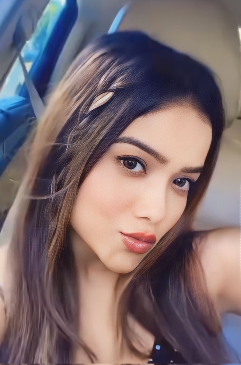 Again you stopped here staring at her? Keep scrolling :)

HEARTTHROB MANISHA RANI