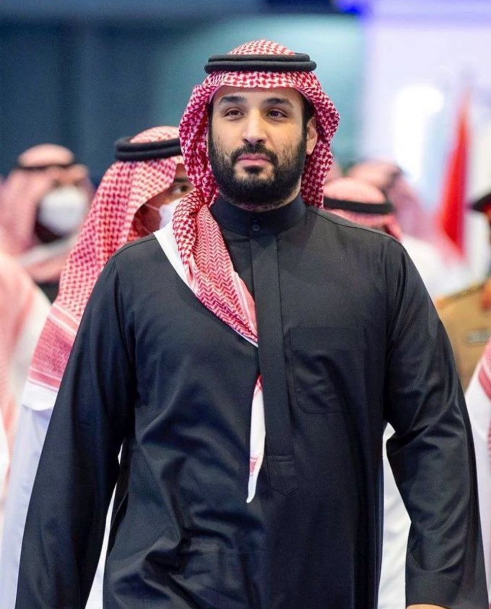 jassser15's tweet photo. وكأن التاريخ يقول :
لا وقت لدي لتدوين تفاهات محاور المقاومة والممانعة والاخونج والقوميين والصفويين .. وهذا القائد يغذي مجرى التاريخ بأقول يعقبها افعال فهو السيل والاخر زَبَدًا ،،، https://t.co/RiWJa9lO6U