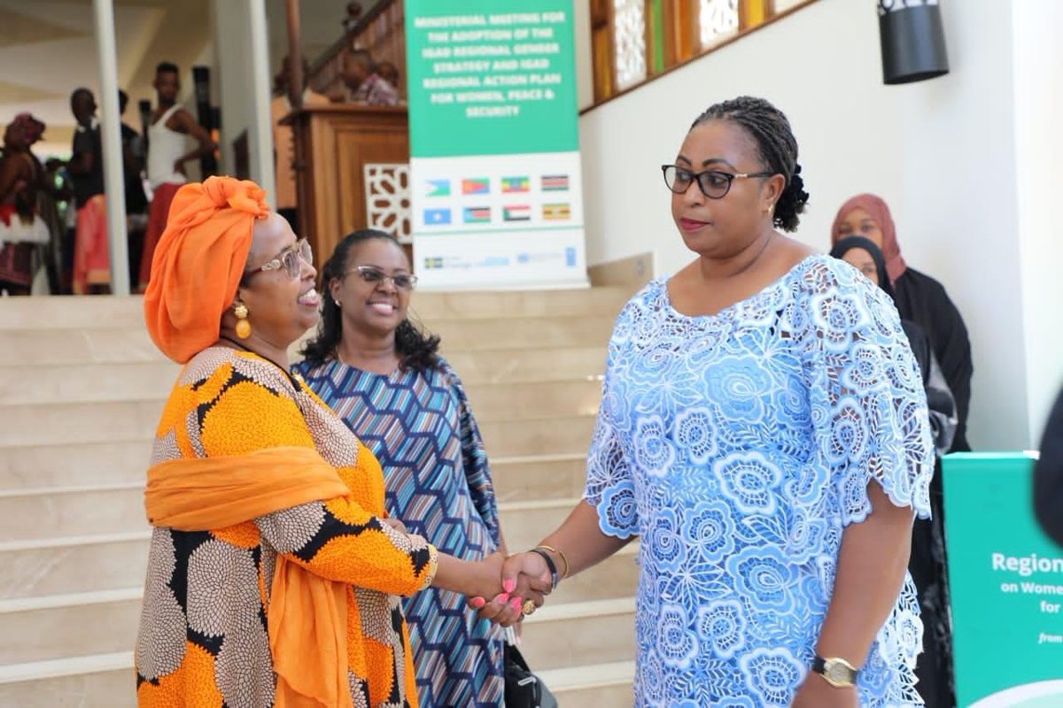 Ministers of Women in Somalia and Kenya. @hon_khadija @CSAishaJumwa