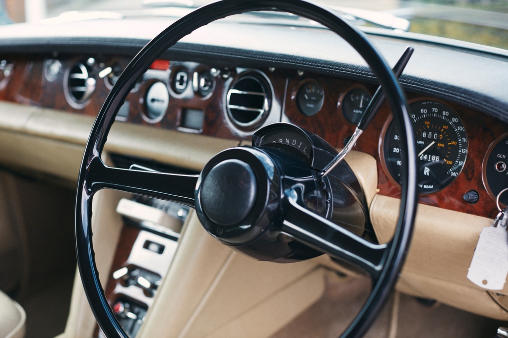 TheRanmoreGroup's tweet image. 1976 ROLLS-ROYCE SILVER SHADOW I

Impeccable, meticulously cared for Shadow I with minimal mileage and a single owner throughout its history. This exquisite specimen remains in its pristine, unaltered state.

ranmorefmc.co.uk/vehicles/rolls…

#rollsroyce #silvershadow1 #silvershadow #car