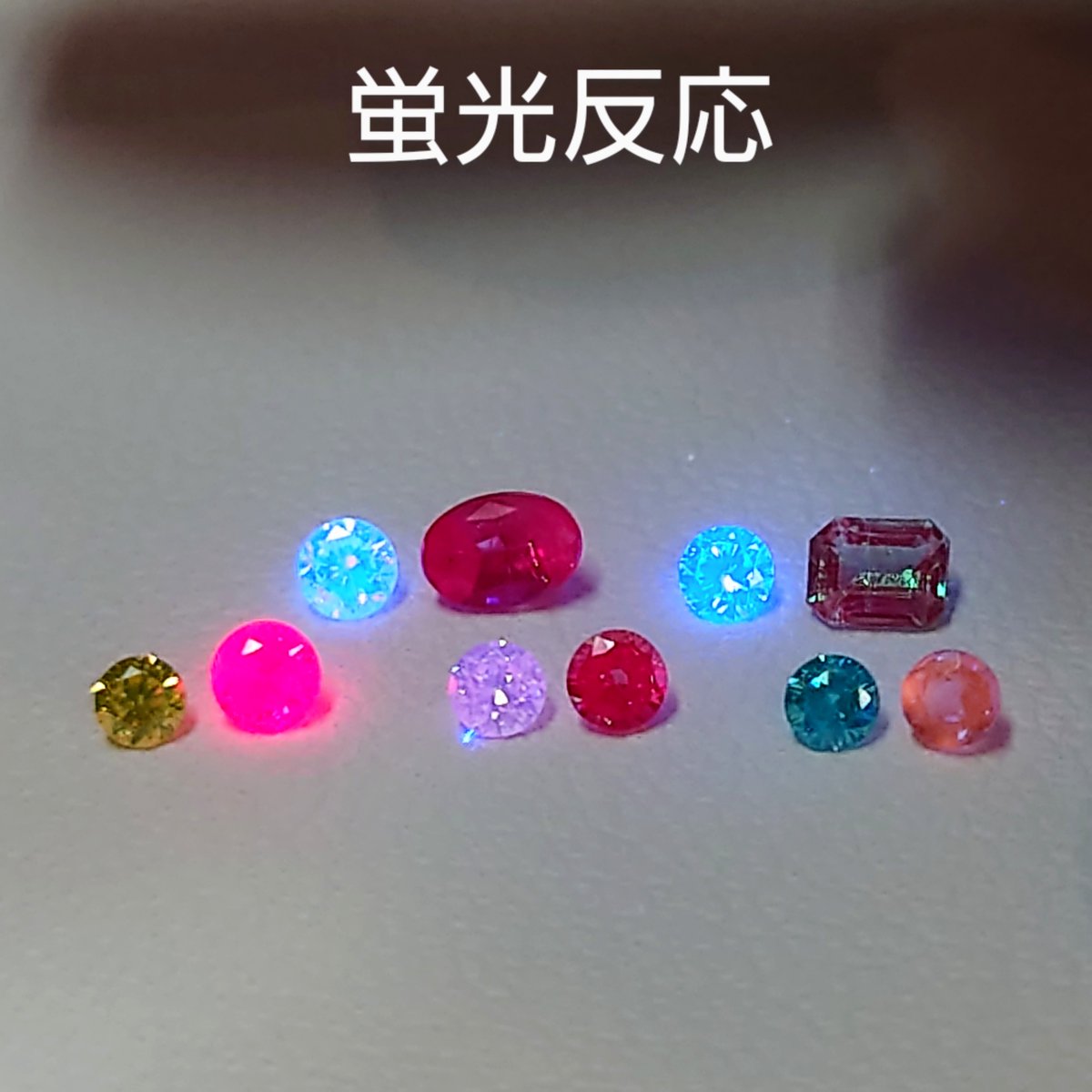 wisteriariver3's tweet photo. ✨第66回 #プレゼント企画
💎 X 5000フォロワー様感謝🙇 💎

✨各種ルースセットを各1名様(計5名様)にプレゼント🎶

✨応募方法
・このツイートをリツイート&amp;通知ON
・【通知ONしているのが確認出来るスクショをリプに貼って応募完了】

✨締切
12/14 22時♪

✨当選者はツイート＆DMでお知らせ♪ https://t.co/ZQcPujseb5