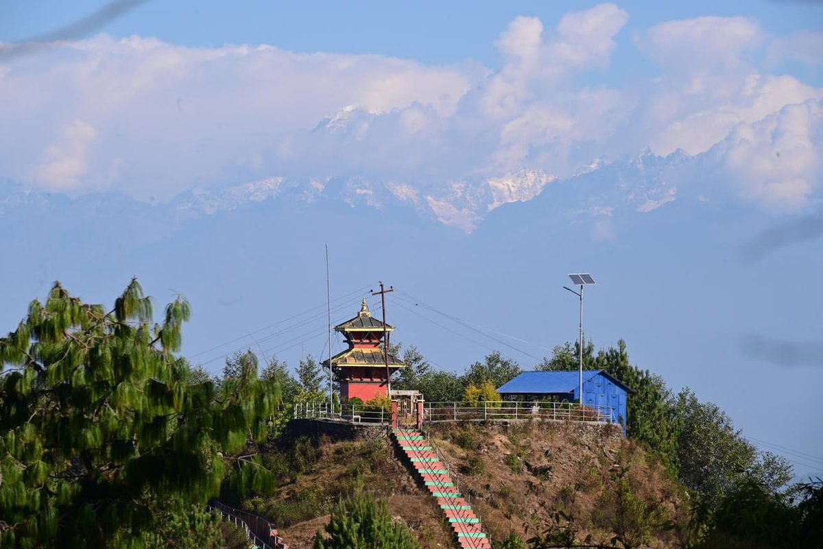 AdrianHowes's tweet image. 30 miles cover today in Nepal on day three, two days of running to go