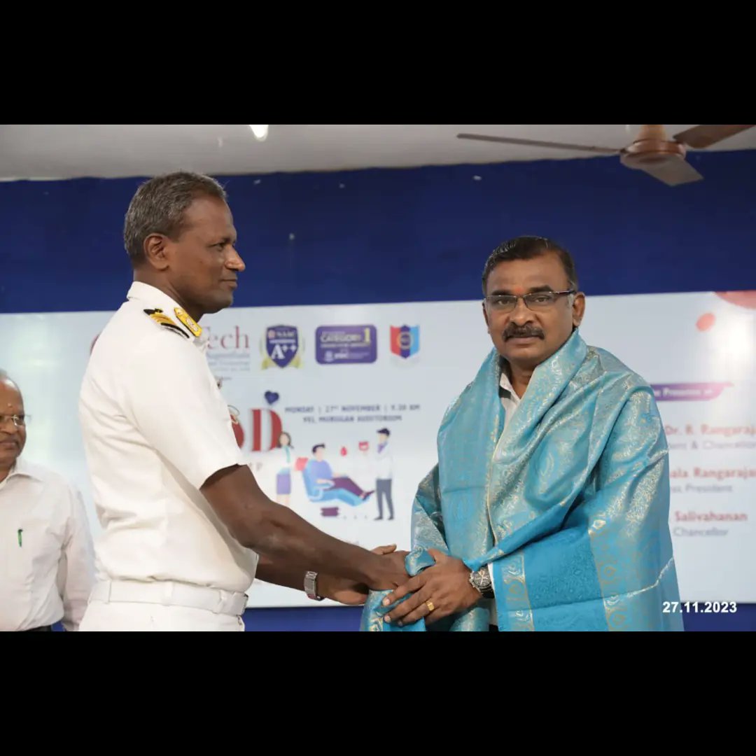 NccVeltech's tweet photo. A blood donation camp was conducted on 27th Nov in the presence of honourable cheif guest Captain S.CHANDRAN {commanding officer of 1(TN) Naval unit NCC} in our university.
#veltech
#ncc 
#blooddonationcamp https://t.co/JlOjHiICch