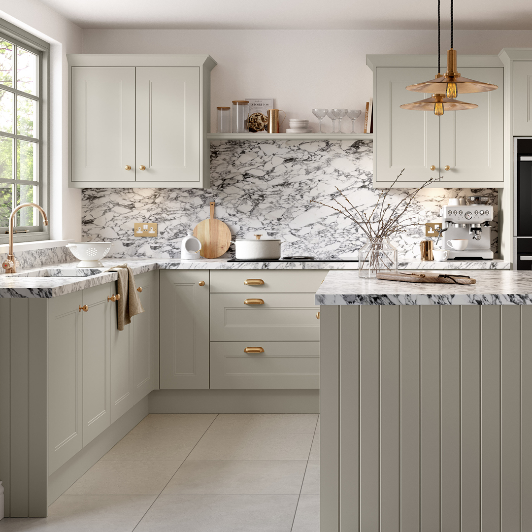 Is your customer looking for a traditional kitchen that will add charisma to the Heart of the Home? 🏠 The Bella Supermatt Taupe kitchen is the ideal kitchen for them.