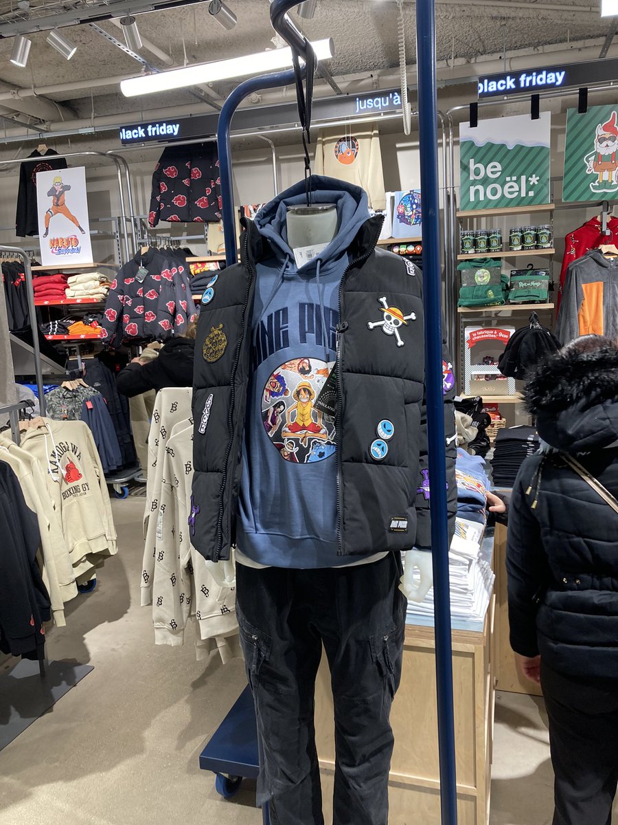 KnaeckeKarl's tweet photo. @PP_Nilz Wie hart geht die Jacke bitte? https://t.co/OKhjesmR5B