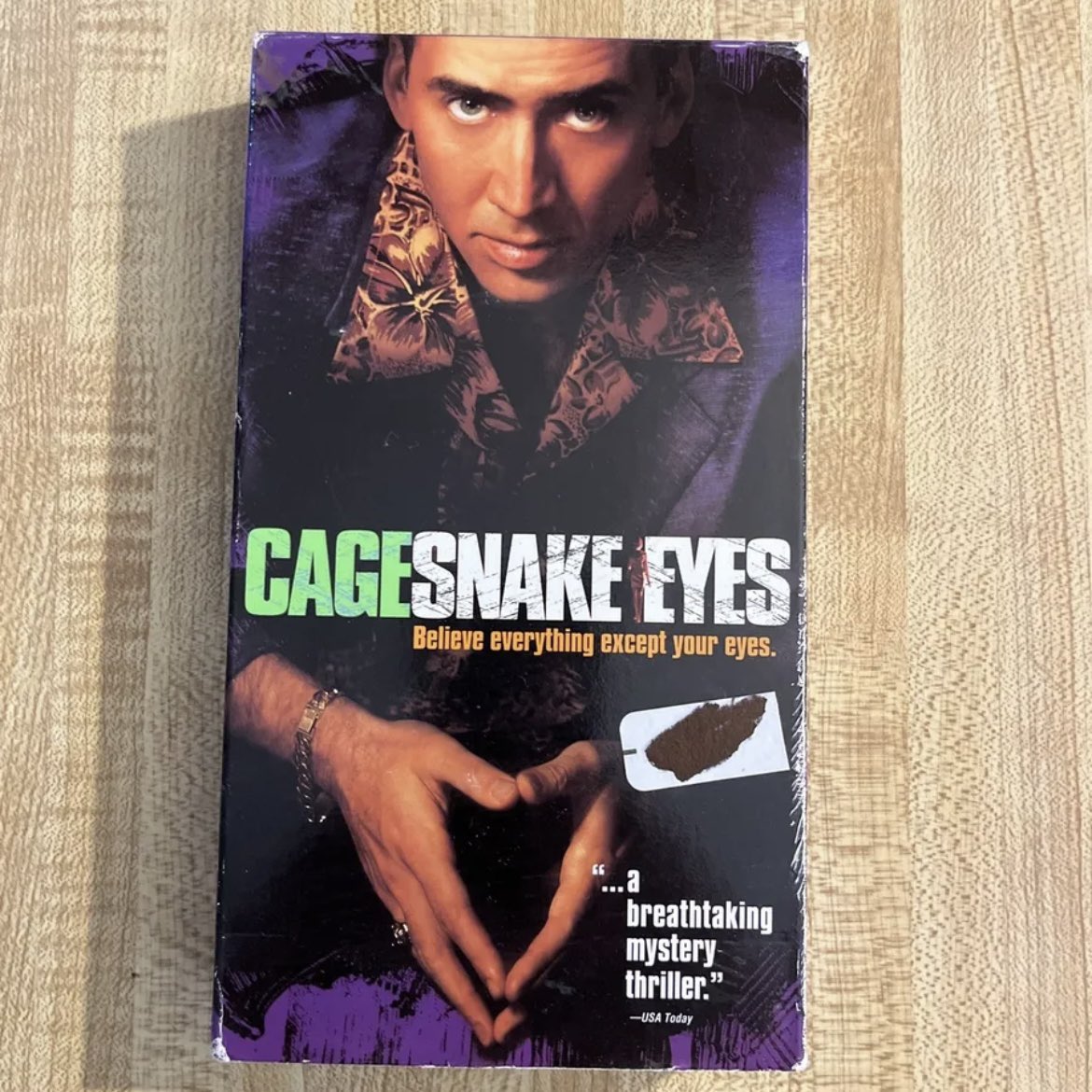 “It isn't lying! You just tell them what you did right, and you leave out the rest!”

#vhs #videotape #vhstape #90s #90smovie #movie #snakeeyes #nicolascage #garysinise #carlagugino #johnheard #kevindunn #luisguzman #briandepalma