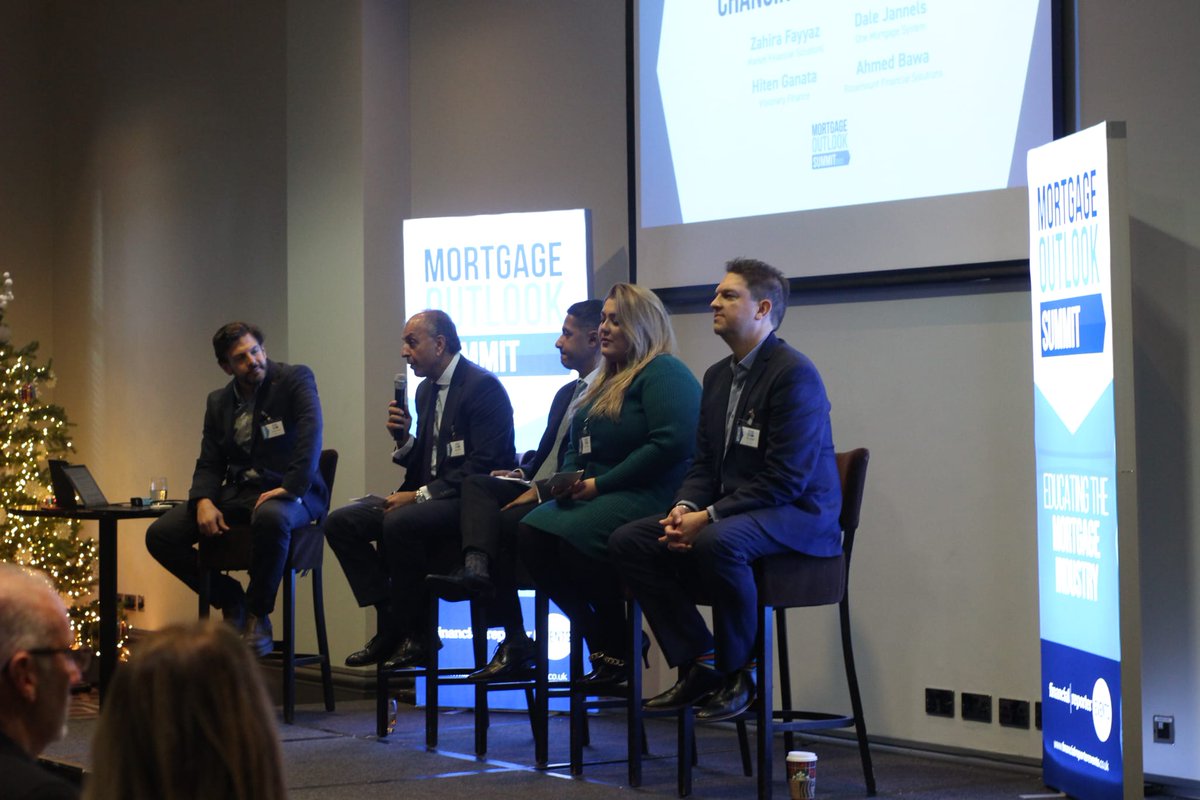 EventsFinancial's tweet image. And... that's a wrap! A huge thank you to all our exhibitors, speakers &amp;amp; delegates at today's Mortgage Outlook Summit - we've really enjoyed the event and hope you got plenty out of it too. #MOS24