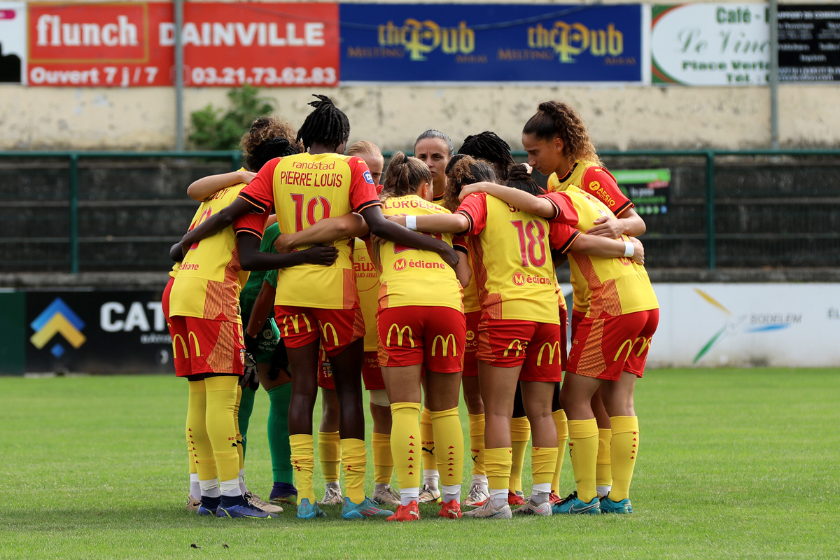 Le football adapté pour les personnes mal ou non voyantes rime avec #inclusionsociale et développement de l’orientation et la perception auditive nécessaires au quotidien❗
Foot ou cécifoot, l’engagement des Sang et Or est toujours au RDV <a href="/RCLensCecifoot/">RC Lens Cécifoot</a>💪
ensemble.aesio.fr/agir-ensemble/…