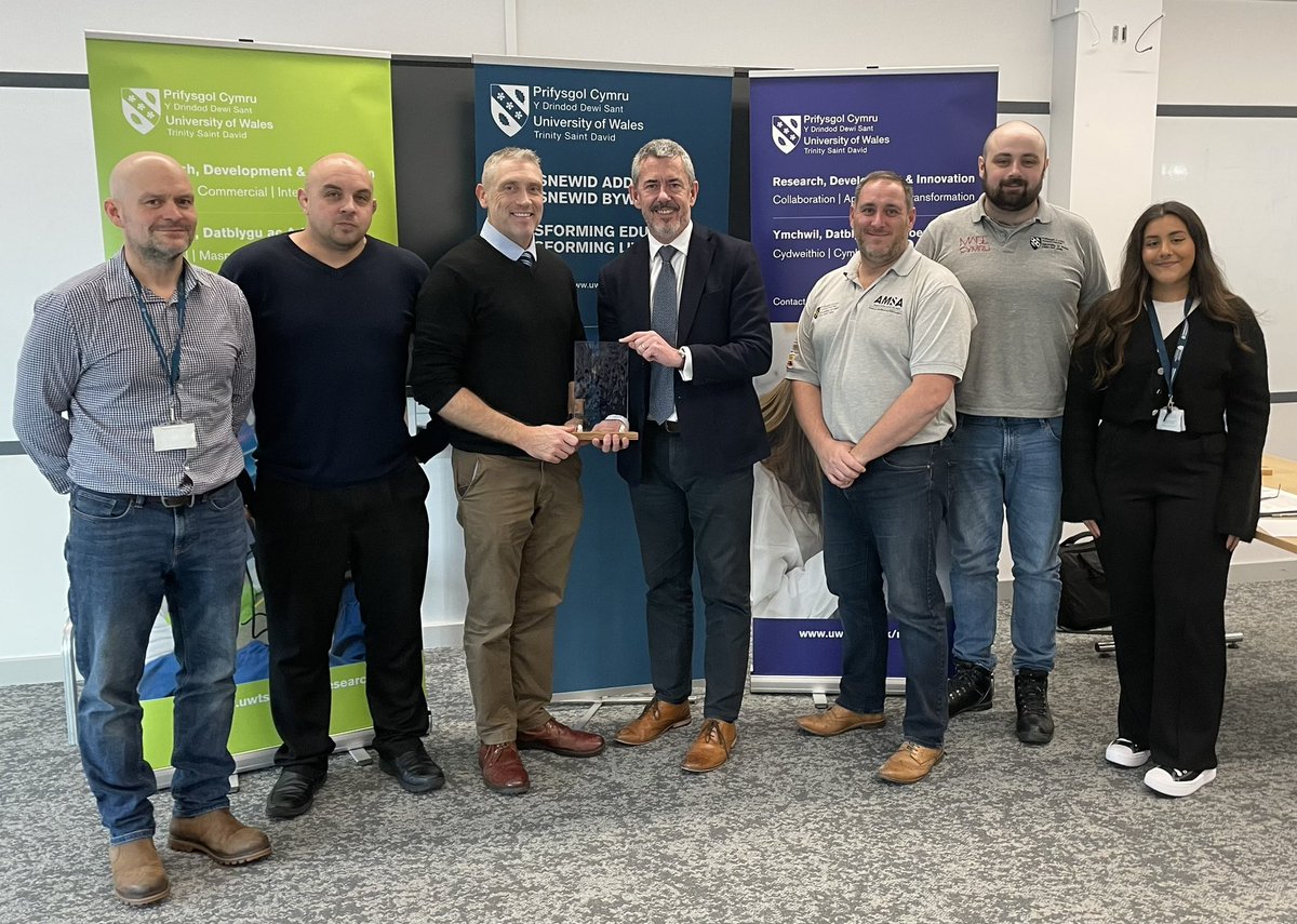Congratulations to the UWTSD team working with Safran Seats on winning the Outstanding Achievement in Grant Capture in today’s UWTSD Inspire Awards.   @Safran @UWTSD_Inspire   #Research #Innovation #Enterprise