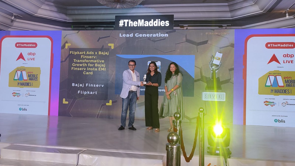 e4m Live tweet media