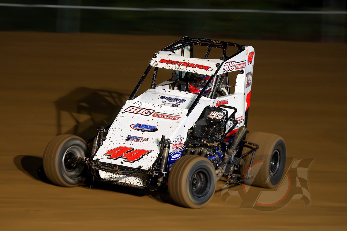redtarget14's tweet photo. Rodney Westhafer races around turns 1/2 at @HillBlanket in his 600cc Micro.
#BlanketDown #ElbowsUp #DirtTrackRacing #600ccMicro #MicroSprint #SprintCar https://t.co/6ktKA8PFqV