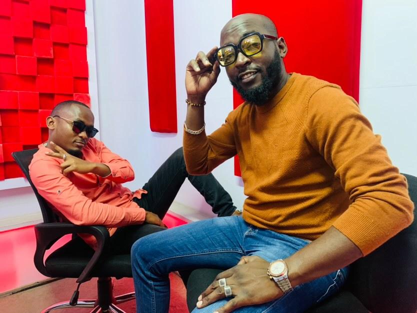 Hot_96Kenya's tweet image. It's Uradi On Hot 96 With Igunza The Street Disciple And First Officer Uncle Bensu. 
Unaskiza Show Ukiwa wapi? 
@patrickigunzah @bensu_mk
@bingwa_services @Njihia_Njoroge
@ChebaibaiSharon @okindo_duncan
@toshimpressive #Uradi #Hot96Drive