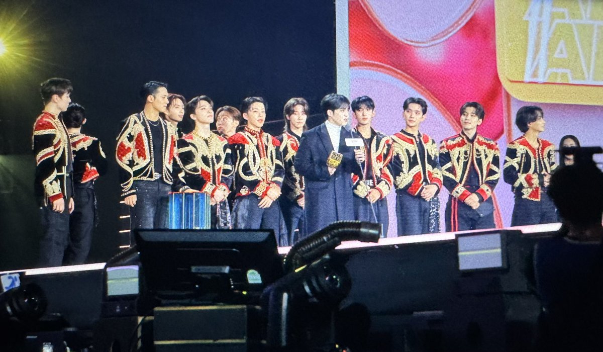blue____17's tweet photo. 231129 MAMA

세븐틴 진짜 진짜 대상 축하해요ㅜㅜㅜㅜㅜㅜ

#세븐틴  #SEVENTEEN https://t.co/u4T4OGdTZs