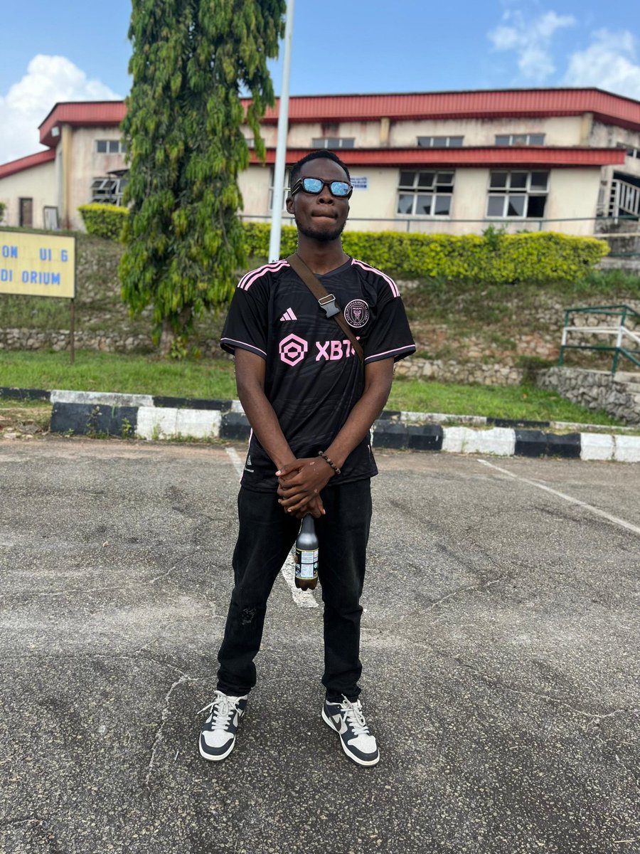 SalimApalowo107's tweet image. Jersey Day 🚀

Had to Rep The GOAT 
#InvictaClass22 #InvictaClass22week #invictaJerseyDay 
@ClassInvicta @FutaBro