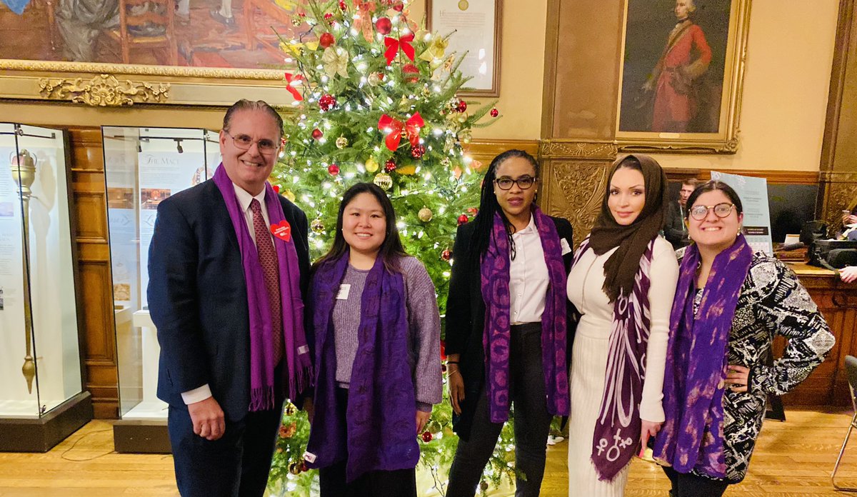 RudyCuzzetto's tweet photo. Great to see @JanniesL and her team from @ArmaghHouse at Queen's Park today, as members from all parties joined together to support the annual Wrapped in Courage Campaign to #EndGBV, and to support #GBV survivors. #MississaugaLakeshore #WomanAbusePreventionMonth https://t.co/8pS1H4C4lN