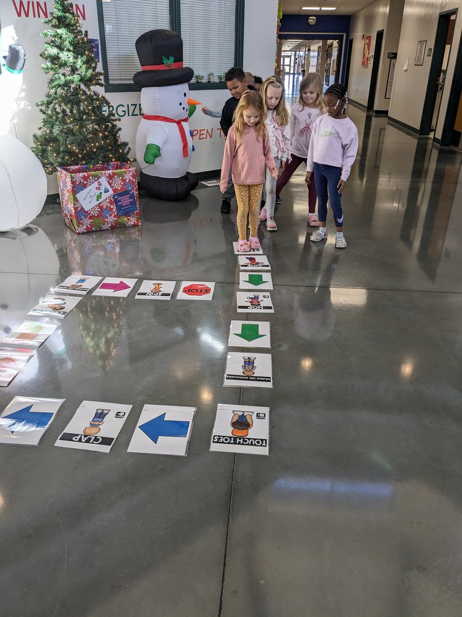 Kinders coding with hopscotch! Thanks @brookebrownTOTB