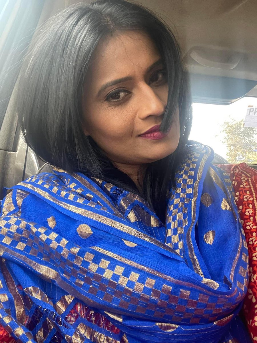 zsiddiqui990's tweet photo. तन की सौ-सौ बंदिशे, मन को लगी ना रोक 
तन की दो गज कोठरी, मन के तीनों लोक… https://t.co/m2PI7ZtEOv