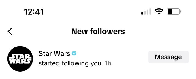 This is the coolest notification I&rsquo;ve ever gotten in my life. https://t.co/wFOQIY4P70<a href="/tag/ahsoka"class="tags"><span>#ahsoka</span></a><a href="/tag/shinhati"class="tags"><span>#shinhati</span></a>