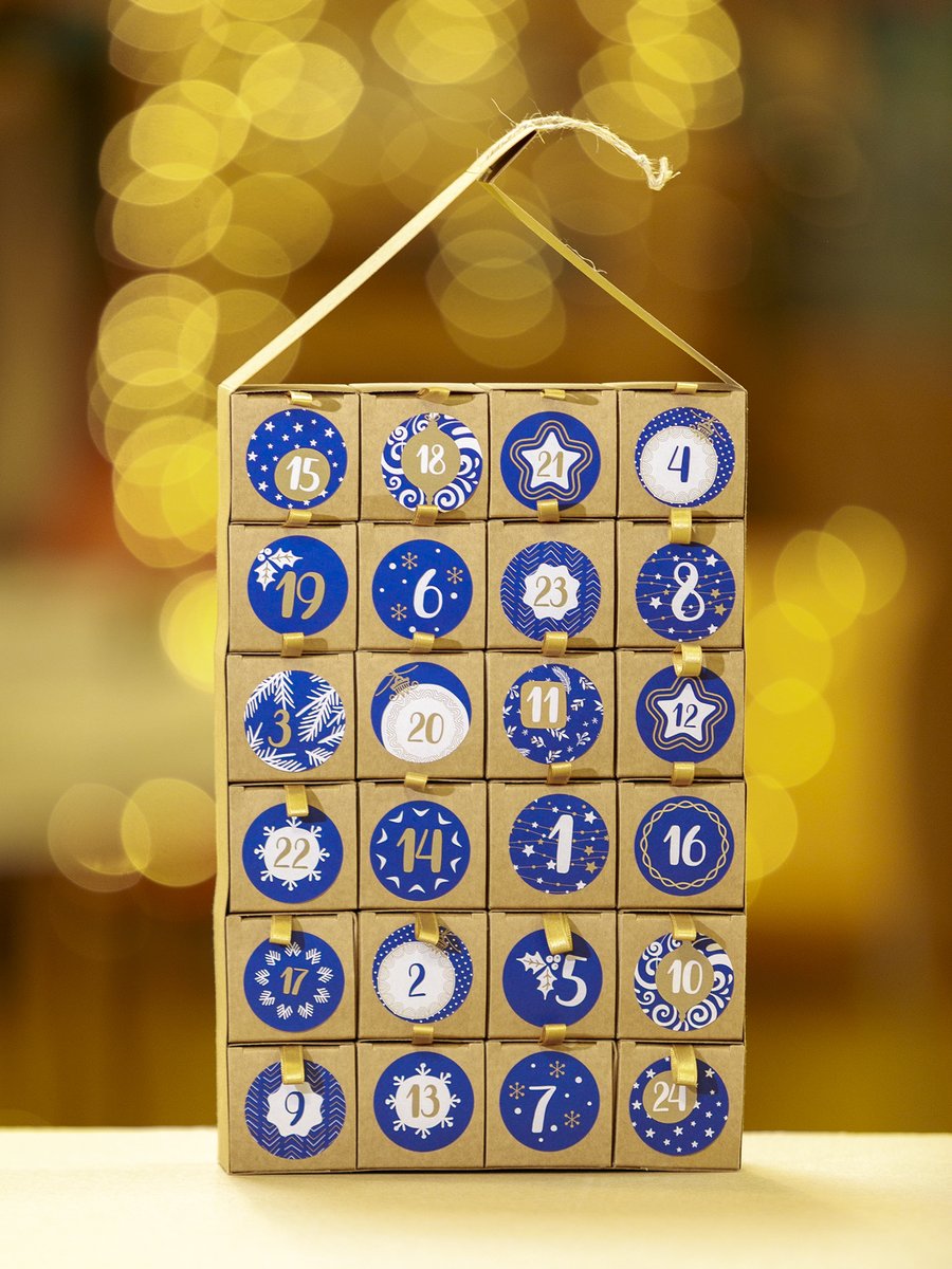 ArrelsFundacio's tweet photo. El calendari d’advent d'Arrels és una peça feta de manera col·lectiva per les persones que acompanyem des del nostre taller ocupacional. Voleu saber més de com l'elaborem? Us ho expliquem en aquest vídeo

https://t.co/2KObnRofZI https://t.co/xzBRobDJqM