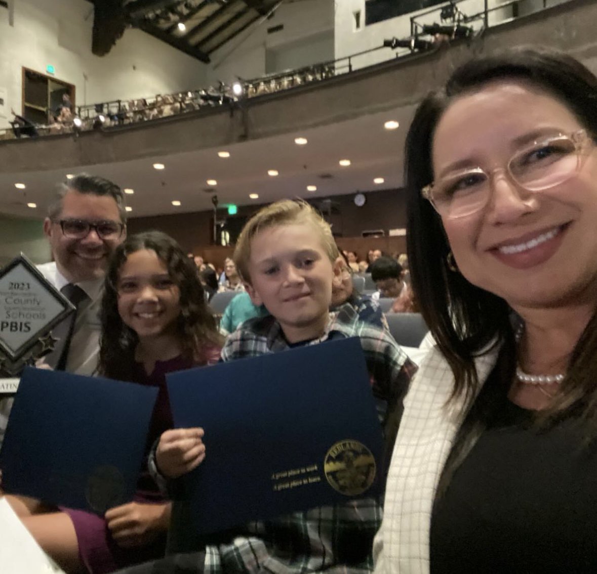 Two of our best Mustangs were honored last night at the @RedlandsUSD Superintendent’s Awards Night by @RedlandsUSDSupt. These two were recognized for their awesome academics and citizenship. #missionmustangs #mustangpride #ThisIsRUSD