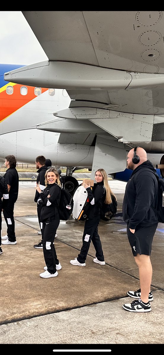 meghanreed07's tweet photo. Thank you @GoBearcatsSM for an amazing clinical rotation with @GoBearcatsFB! So grateful to have learned under @AaronHimmlerAT and his amazing staff! Thank you for continuously helping with my learning and development as an atheltic training student! https://t.co/srsWN1vaOL