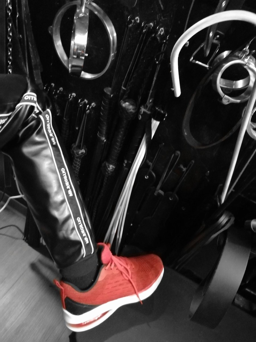 THE DUNGEON tweet media