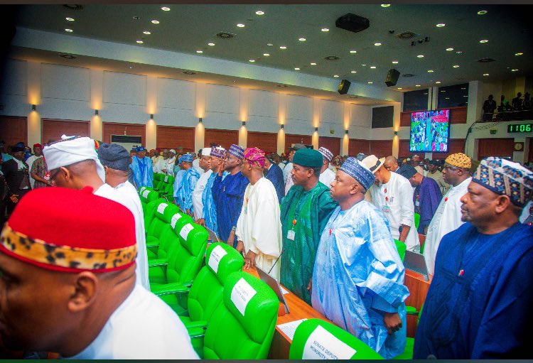 Today, the president presented the 2024 appropriation bill to the National Assembly. The renewed hope budget which is centered on infrastructural development and human capital development will set Nigeria working again. 

We are Stronger Together ✊