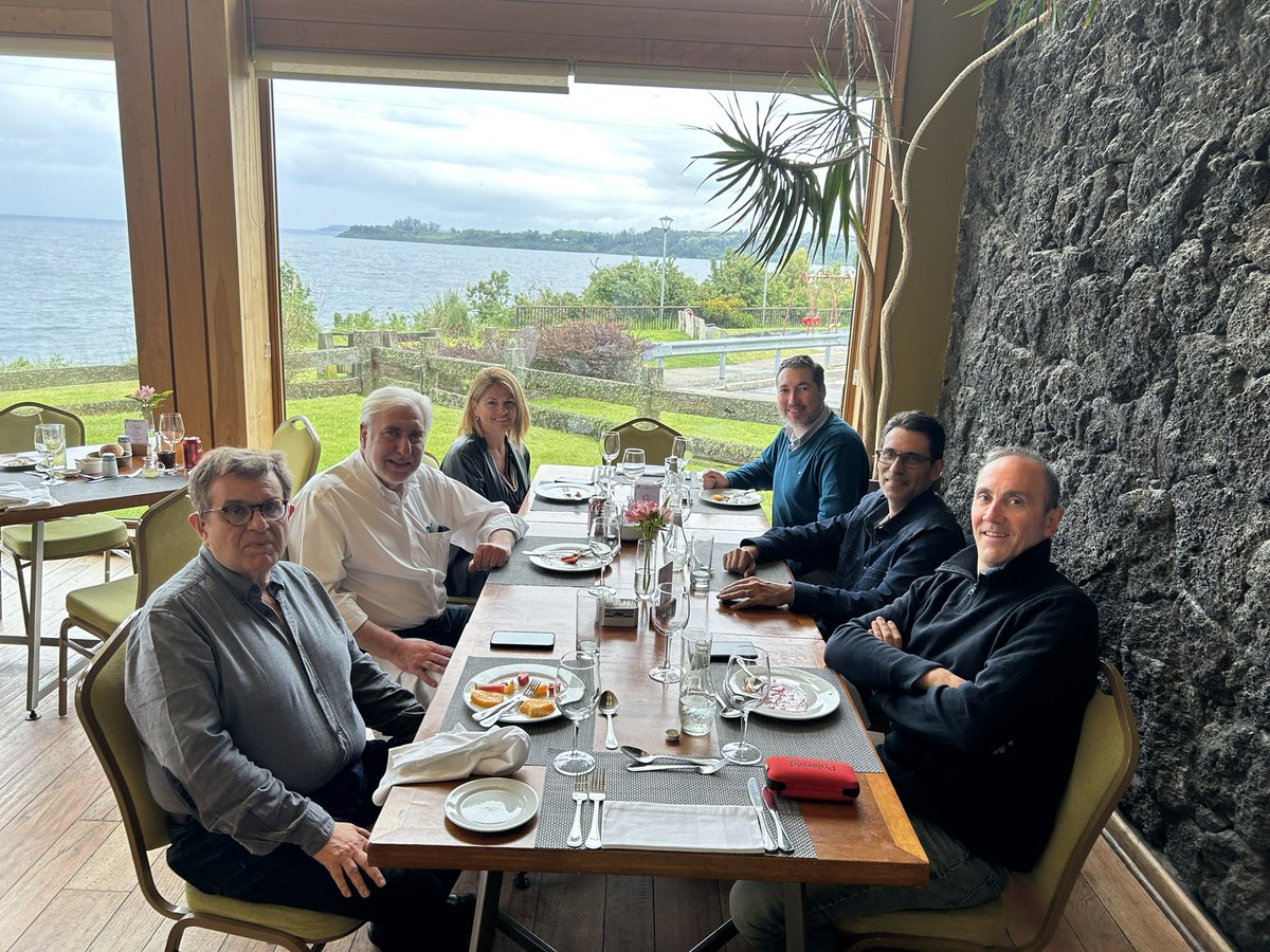 #Dermpath Our dermatopathology meeting is time to share and meet new friends #Dermtwitter great speakers are coming <a href="/melanopath/">Arnaud de la Fouchardiere MD, PhD</a> <a href="/pacobravop/">Francisco Bravo P.</a> <a href="/GKSAS/">Gabriel Casas</a>