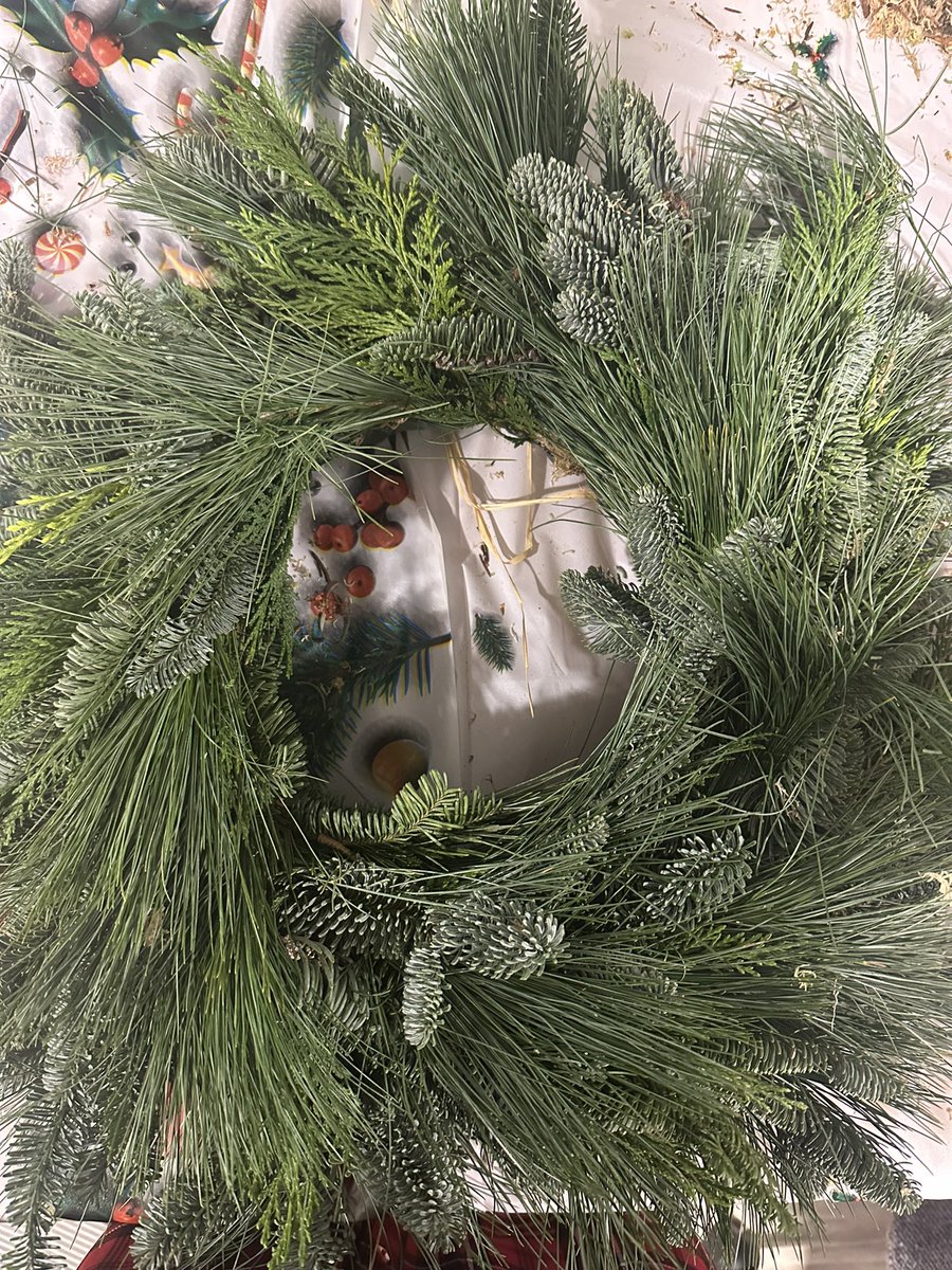 Jen_RedGate's tweet photo. Christmas wreath workshop at @redgate 🥰 #lifeatredgate https://t.co/fTzfCP1MAO