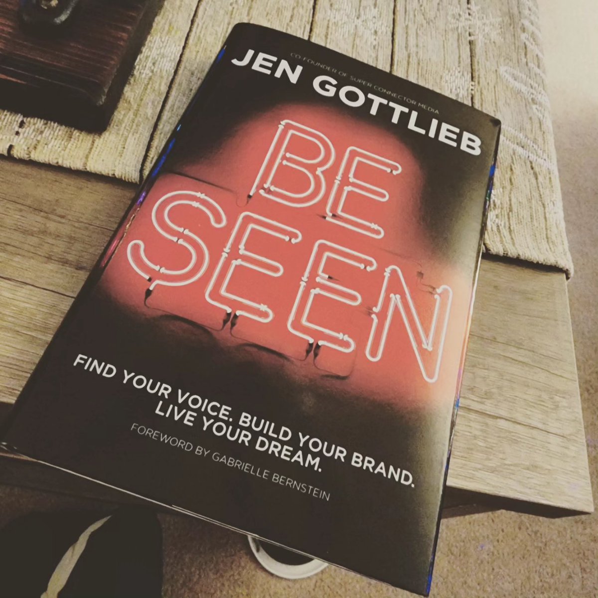 I bought an actual book! I am a terrible reader, but hopefully, I can get through it. My boss at work suggested I should check it out. Trying to get some new ideas for the new year.

#JBauerart #art #artist #beeseen #brandbuilding #create #creator #reading #book #jengottlieb