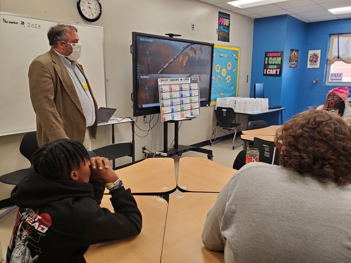 CareerTech_TPSD's tweet image. Mr. Steven Vallarian of Central Service Association shared the coolest careers in #cybersecurity and the effects #artificialintelligence might have on the industry. 💻👾#exploringcomputerscience #tpsd