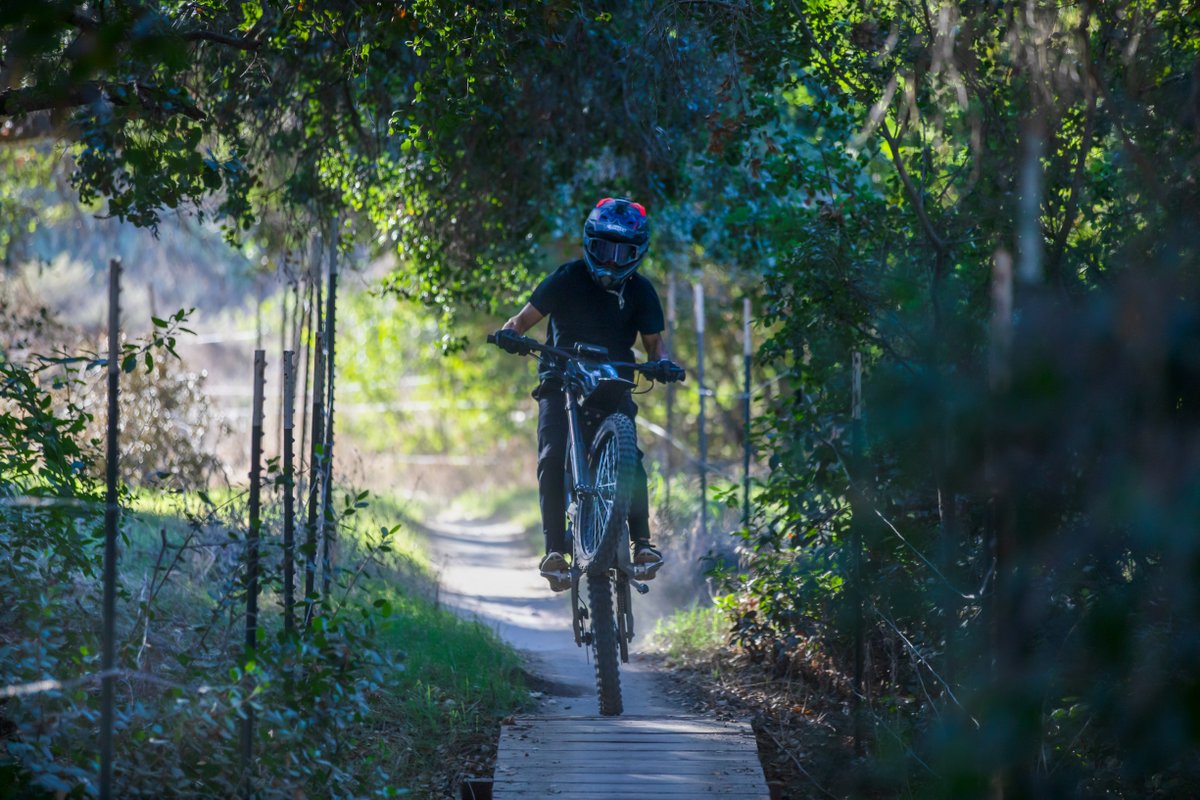 RideRawrr's tweet photo. Happy Hump Day! It's #wheeliewednesday, tag us with your wheelie and show us what you got!

#Rawrr #RideRawrr #RawrrMantis # ebike #eMoto https://t.co/fUw4gfGrFk