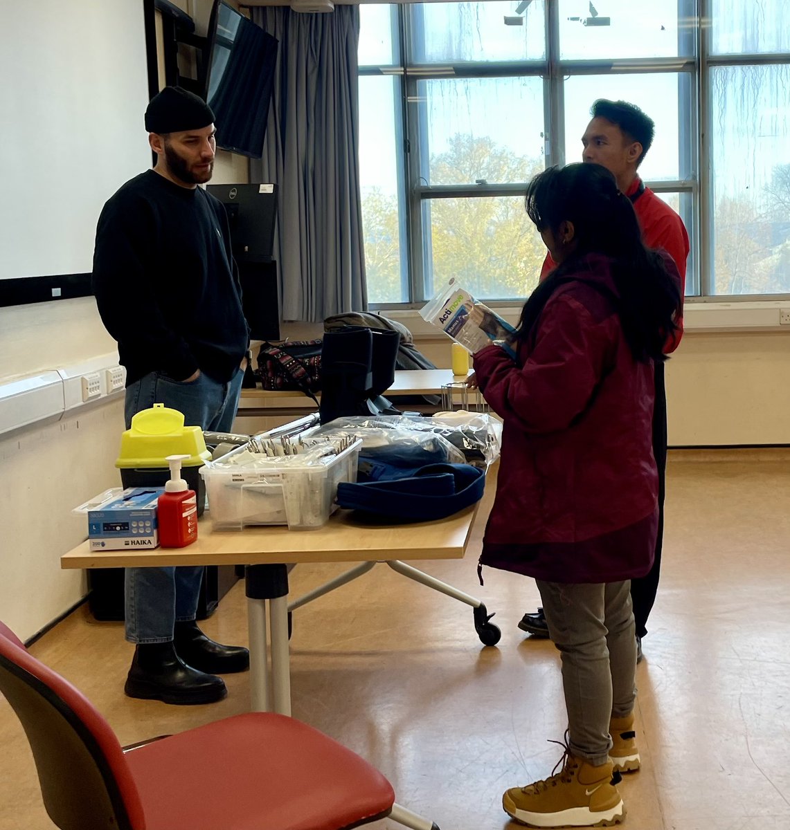 <a href="/LNWH_NHS/">London North West University Healthcare</a> <a href="/JuliaGamston/">Julia Gamston</a> <a href="/ImperialNHS/">Imperial NHS 💙</a> <a href="/ChelwestED/">ChelwestED</a> <a href="/HillingdonNHSFT/">The Hillingdon Hospitals</a> <a href="/capital_nurse/">CapitalNurse</a> Incorporating Simulation, minor injury and trauma skills stations and MCQ. Cohort 10 planning ✅ completed, starting March 2024. Northwest London Educational Collaboration with Nurse Consultants, PDN’s and Educational Lead Nurse celebrating emergency nurse education.