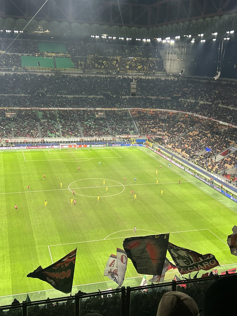 zakg11_'s tweet photo. Milan was an experience. https://t.co/on210BMcLN