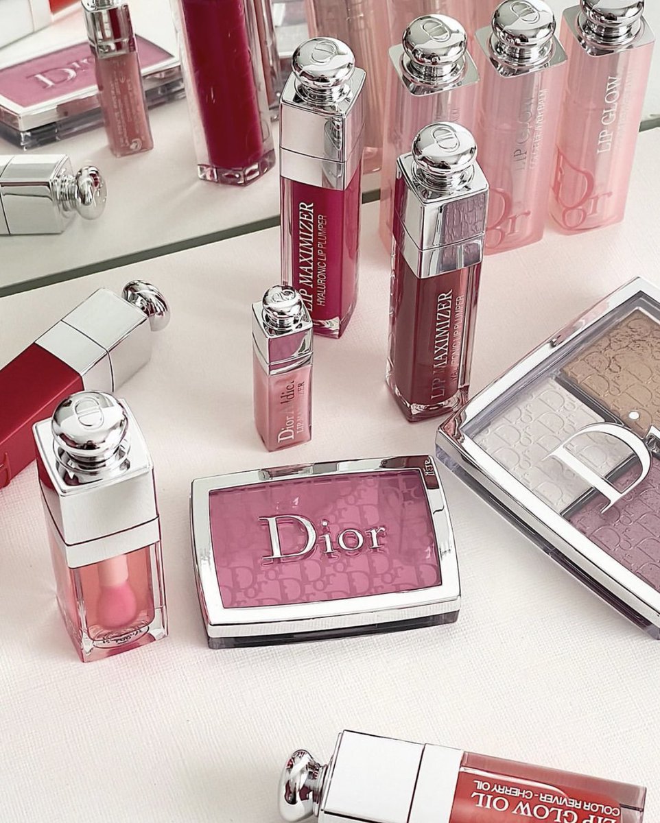 Lvspink0's tweet photo. 𝒟𝒾𝑜𝓇 𝑔𝒾𝓇𝓁 https://t.co/azC98R7Uws
