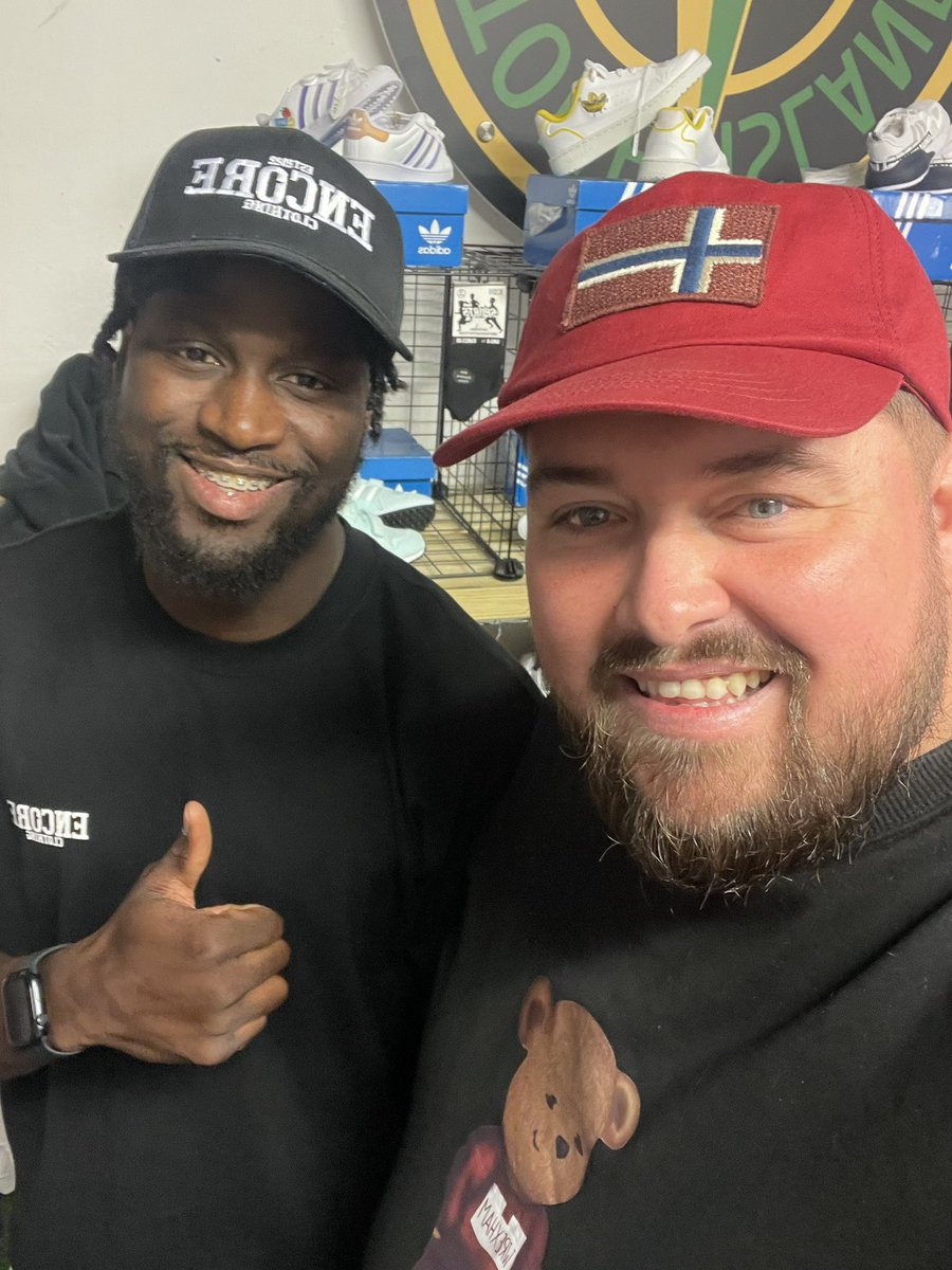 shauncarr9's tweet image. @jacobmendy17 will be launching his clothing business ‘encore tomorrow at casual kids lab/Wrexham trainer revival he will be there 4til6pm come down and support @Wxmmag we will also have all our Christmas stock in ❤️🤍🏴󠁧󠁢󠁷󠁬󠁳󠁿🇬🇲