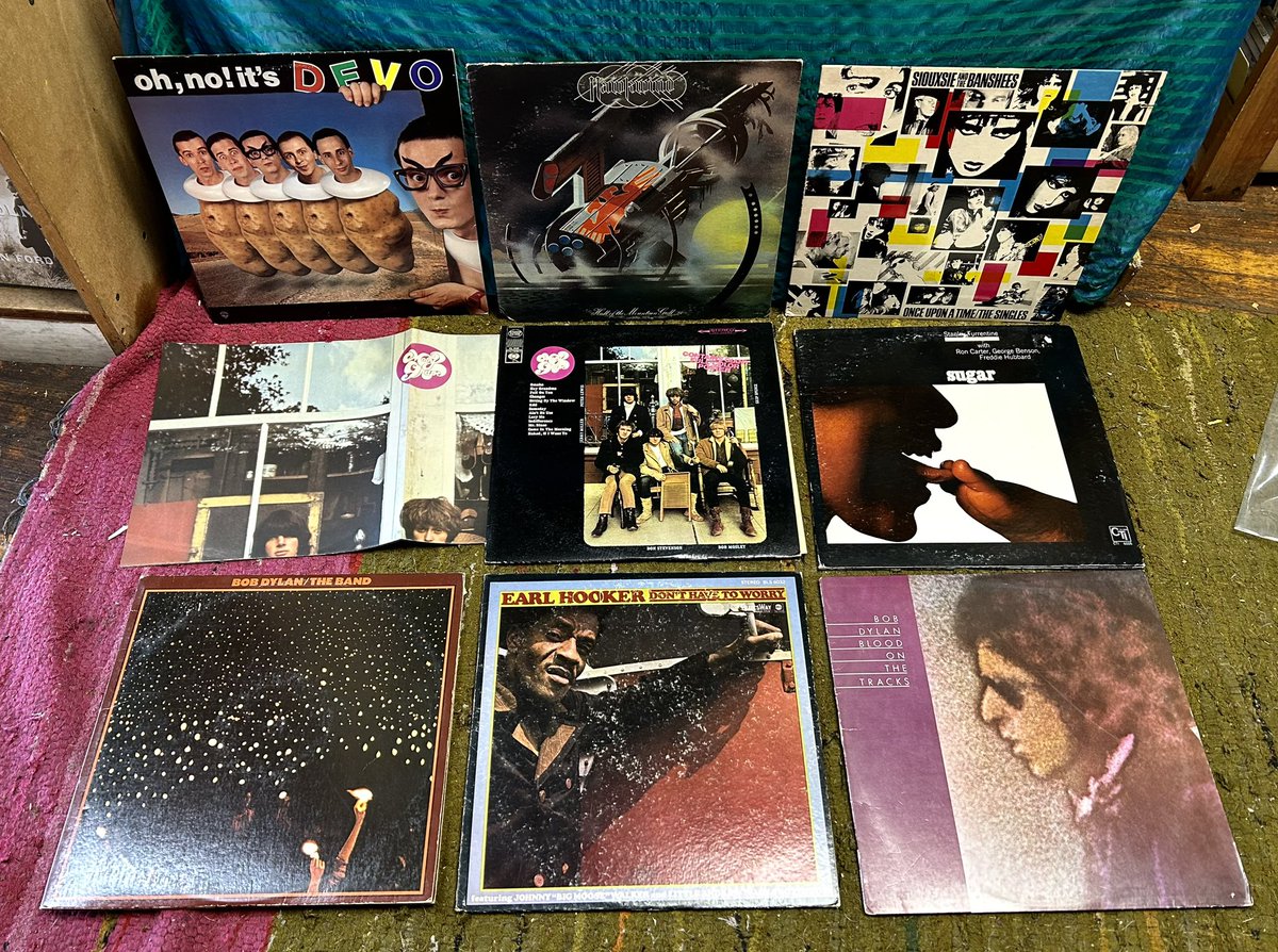 NormalsBooks's tweet image. A taste of 1st 2 new #usedvinyl crates going out, including an excellent 1967 2nd 360 Sound stereo press of #MobyGrape debut with a near mint poster included! No middle finger. #BobDylan #EarlHooker #Devo #siouxsieandthebanshees #Hawkwind #BukkaWhite #CoolHandLuke #FurryLewis