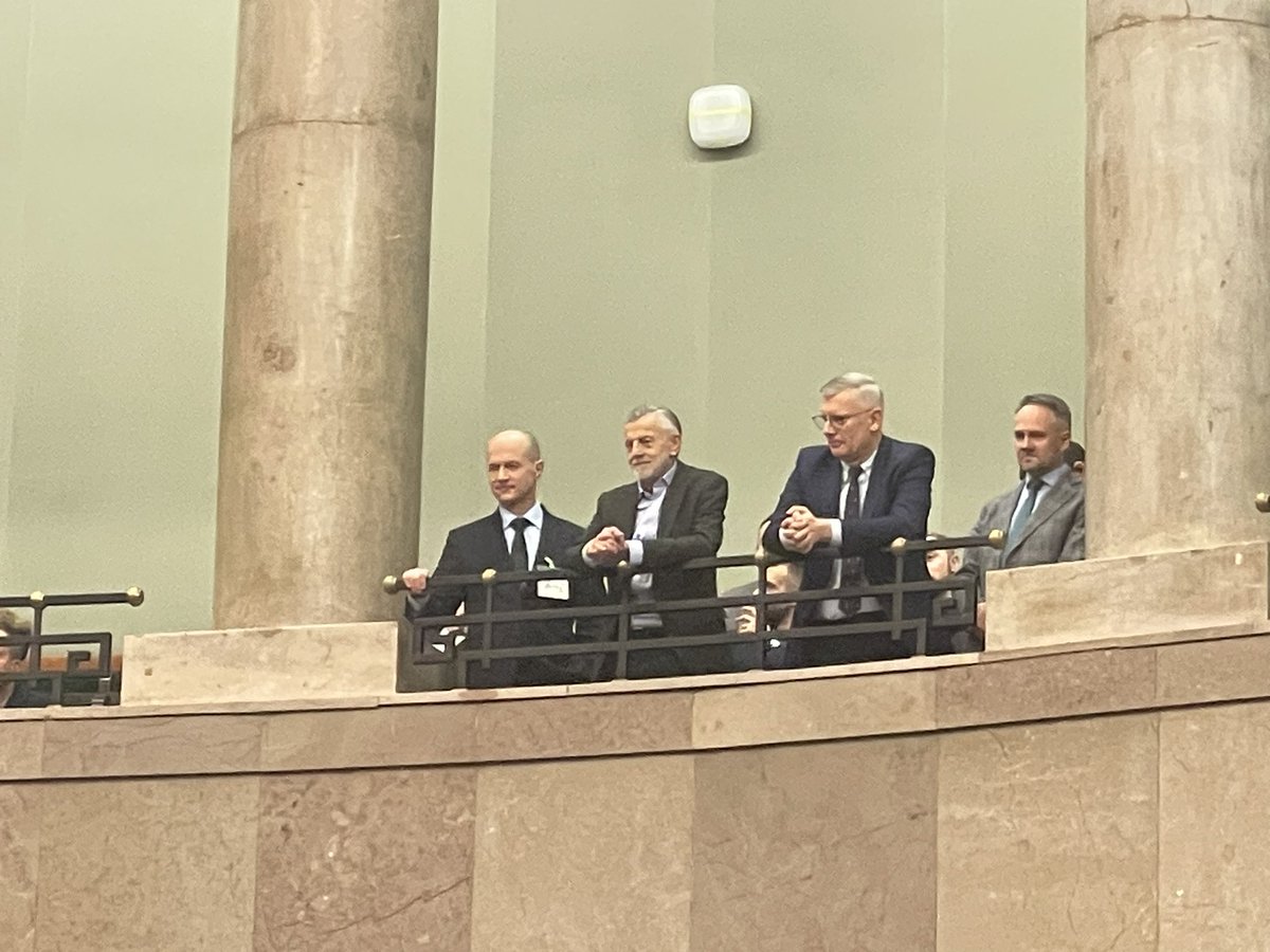 mhorala's tweet photo. Panowie, dziękujemy. Prawda zwycięży! 🇵🇱✌️ https://t.co/oz0jCoYz5T